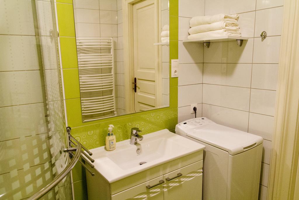 Eoetvoes Apartman Budapest Zimmer foto