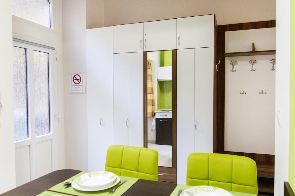 Eoetvoes Apartman Budapest Zimmer foto