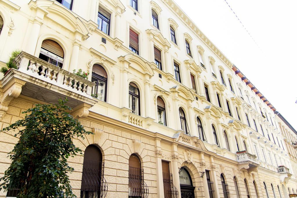 Eoetvoes Apartman Budapest Zimmer foto